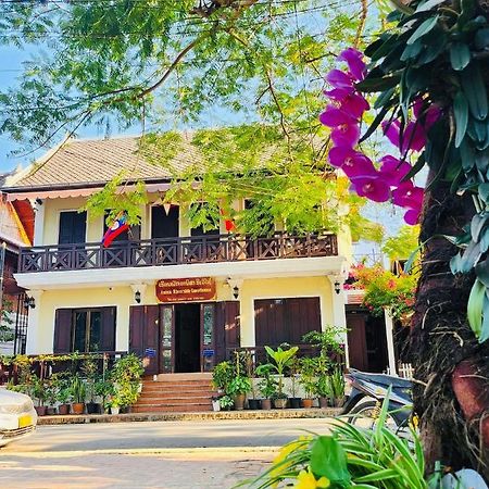 Anisa Mekong Riverside Villa Луанг Прабанг Екстериор снимка
