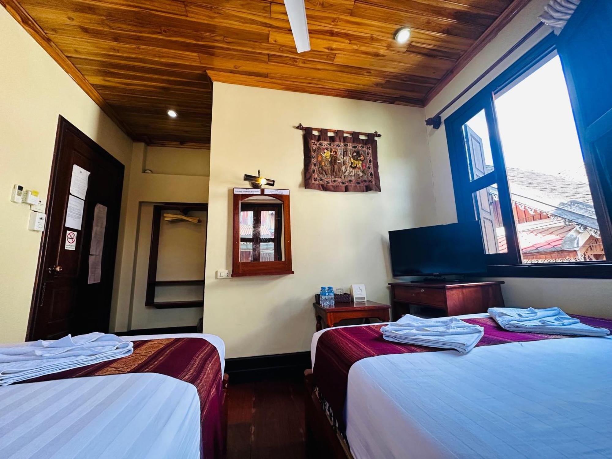 Anisa Mekong Riverside Villa Луанг Прабанг Екстериор снимка