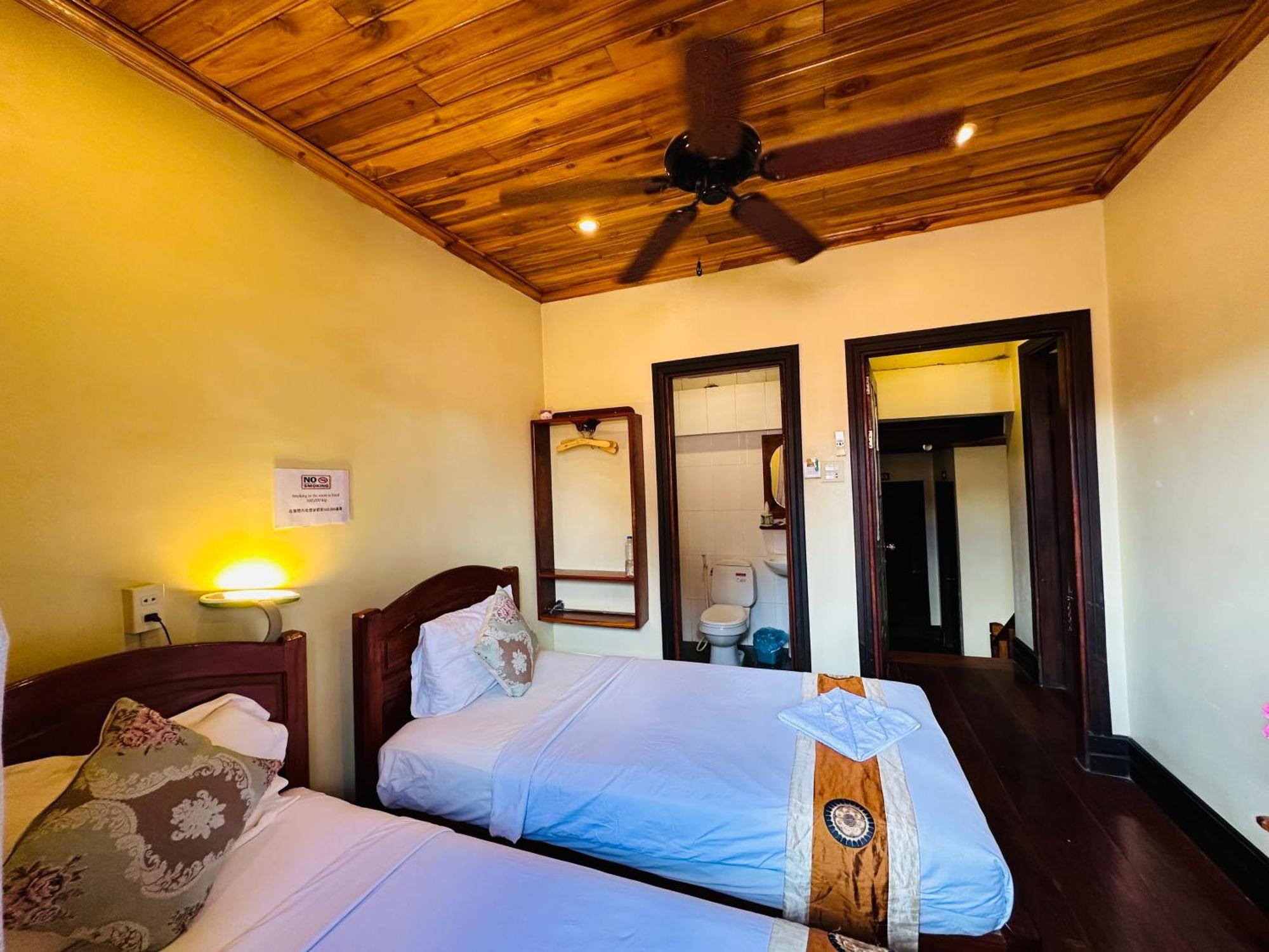 Anisa Mekong Riverside Villa Луанг Прабанг Екстериор снимка