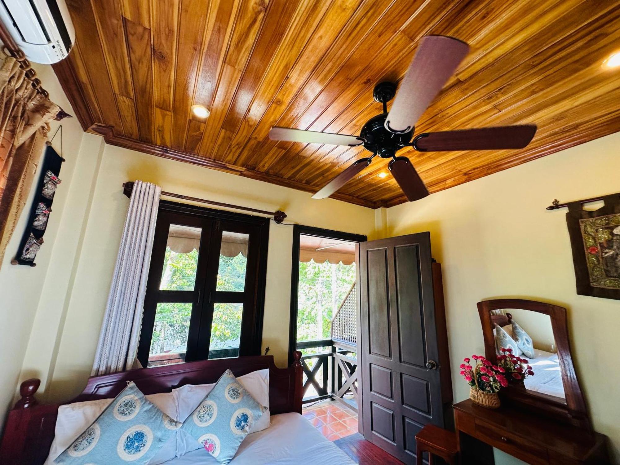 Anisa Mekong Riverside Villa Луанг Прабанг Екстериор снимка