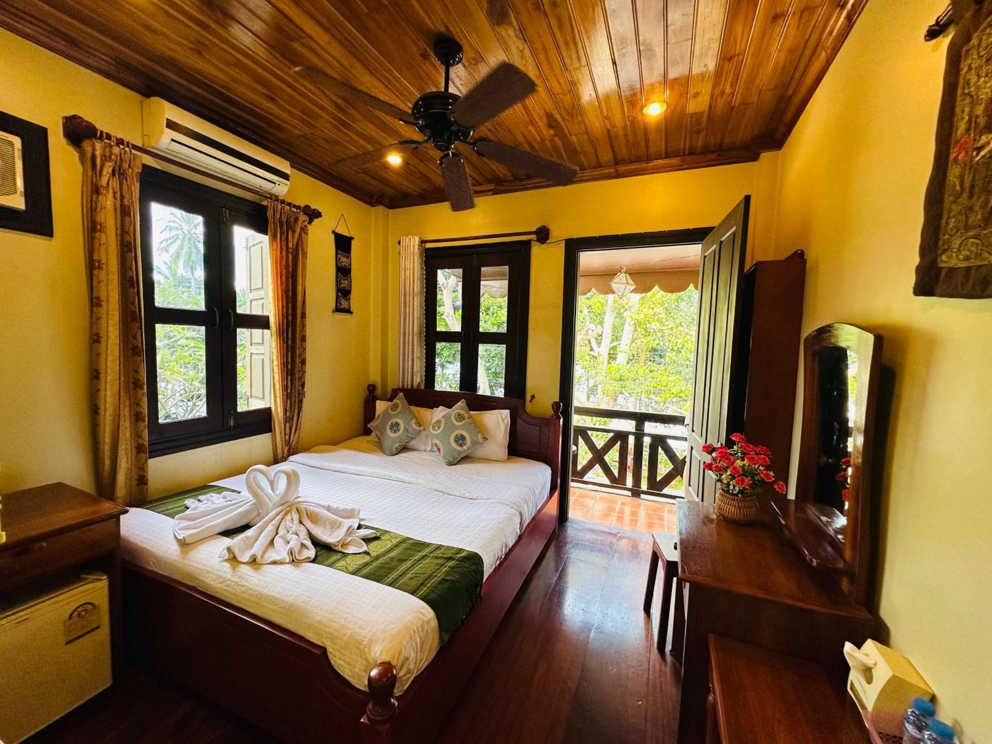 Anisa Mekong Riverside Villa Луанг Прабанг Екстериор снимка