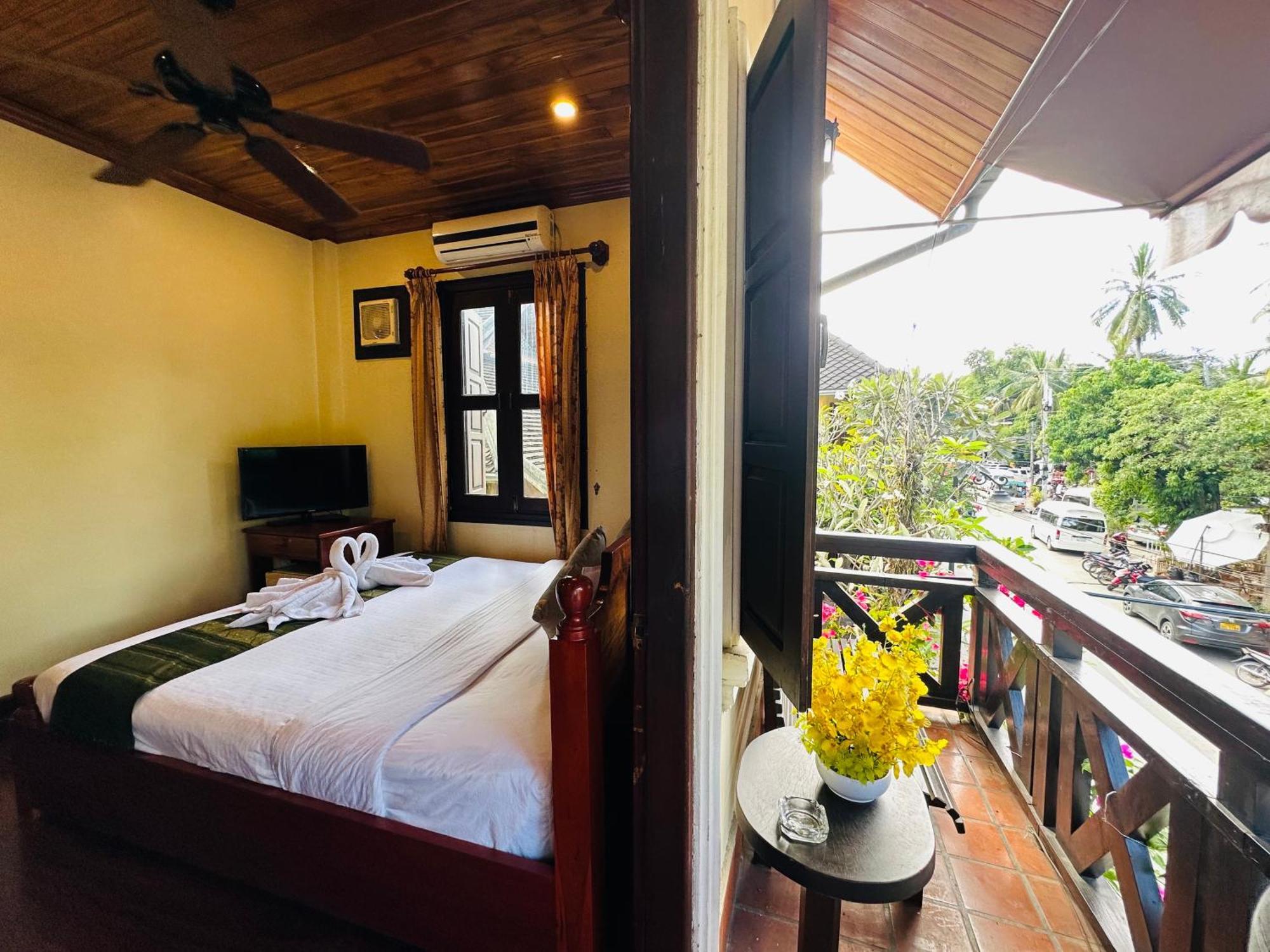 Anisa Mekong Riverside Villa Луанг Прабанг Екстериор снимка