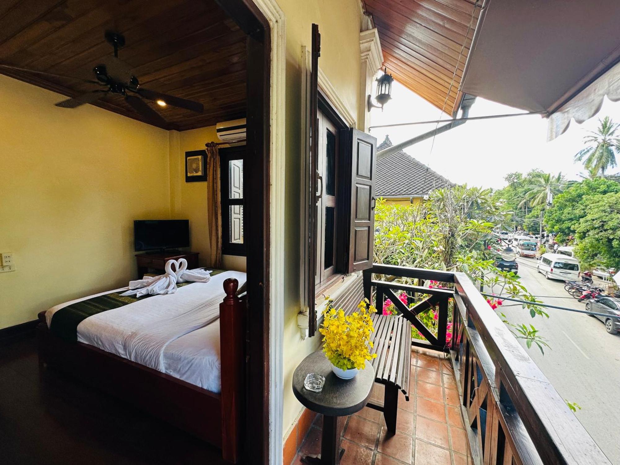 Anisa Mekong Riverside Villa Луанг Прабанг Екстериор снимка