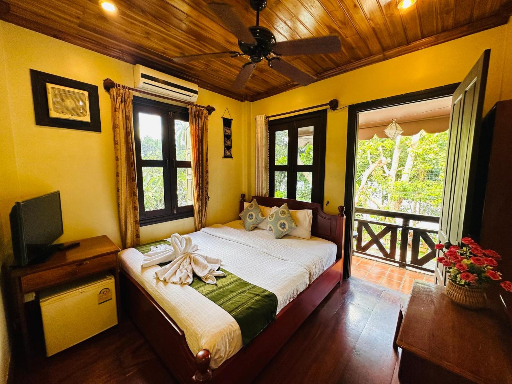 Anisa Mekong Riverside Villa Луанг Прабанг Екстериор снимка