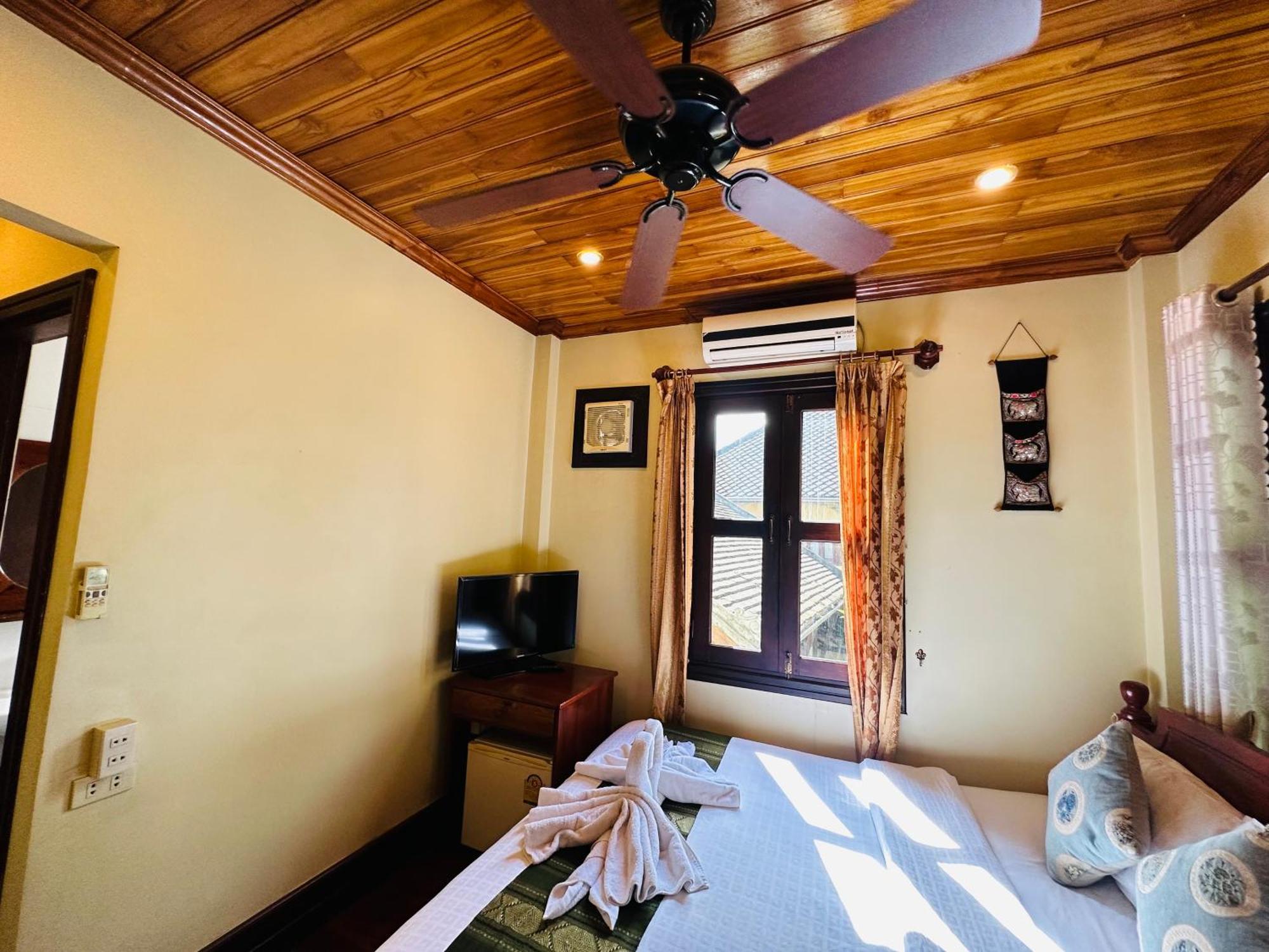 Anisa Mekong Riverside Villa Луанг Прабанг Екстериор снимка