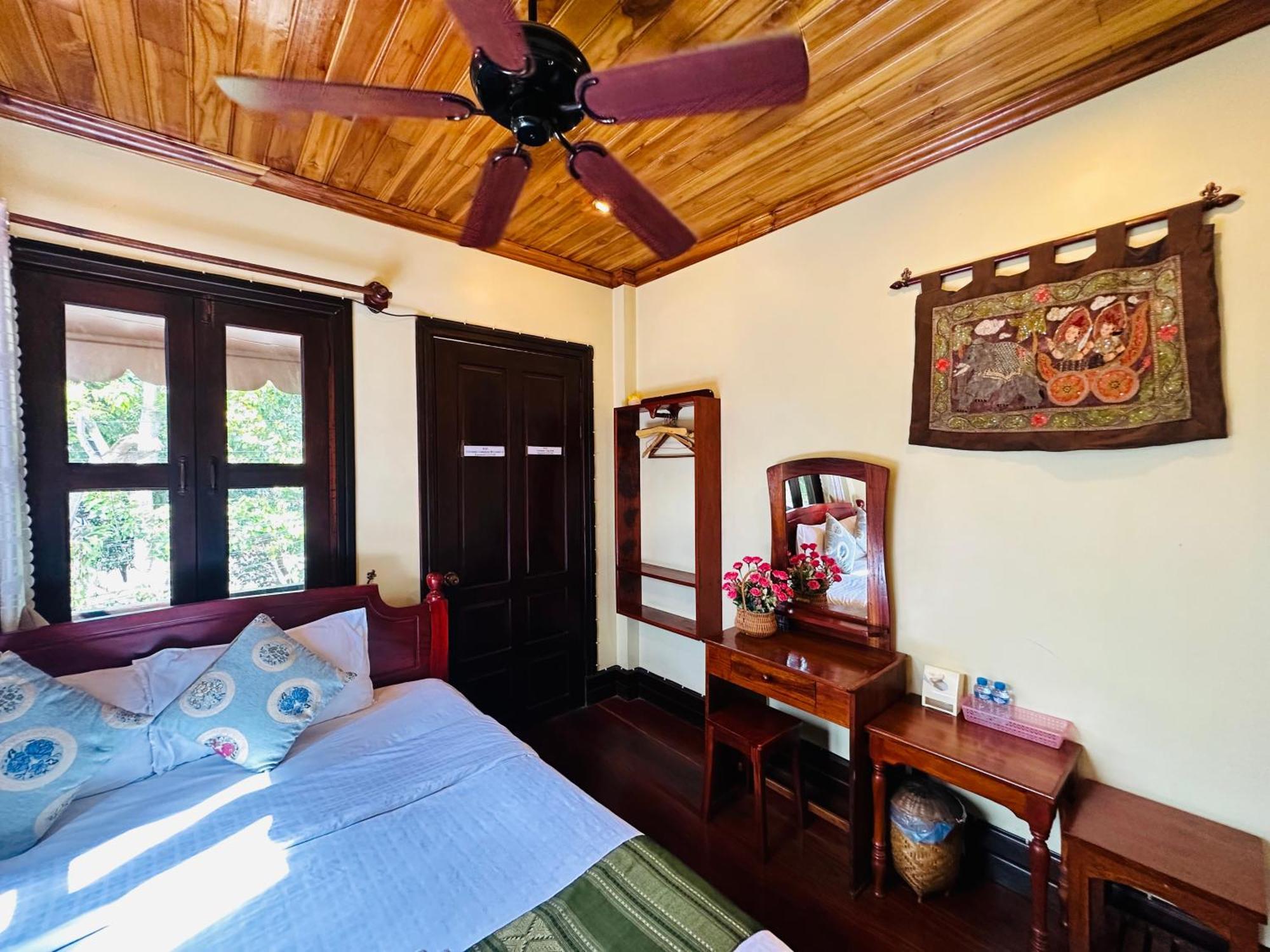 Anisa Mekong Riverside Villa Луанг Прабанг Екстериор снимка