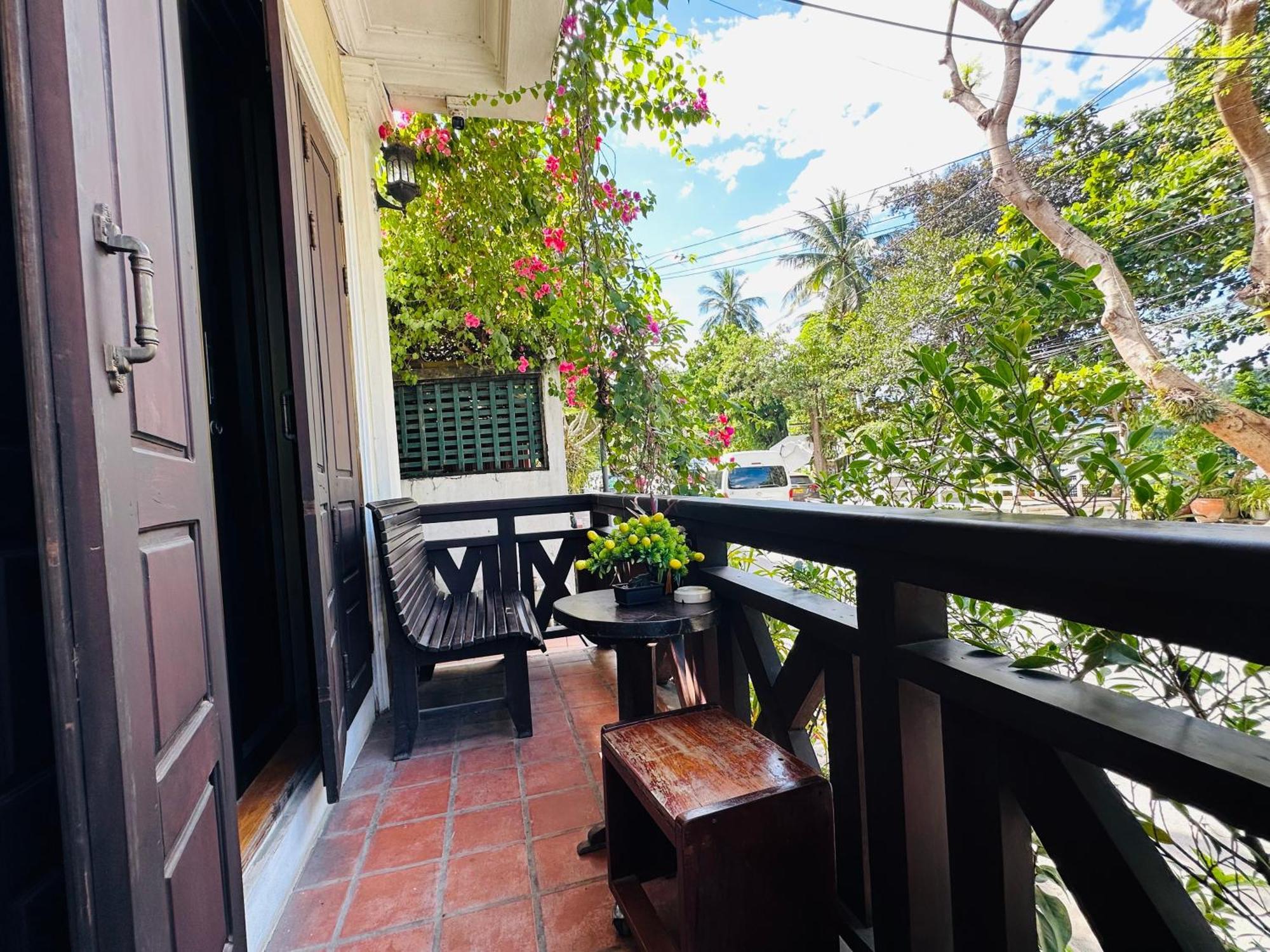 Anisa Mekong Riverside Villa Луанг Прабанг Екстериор снимка