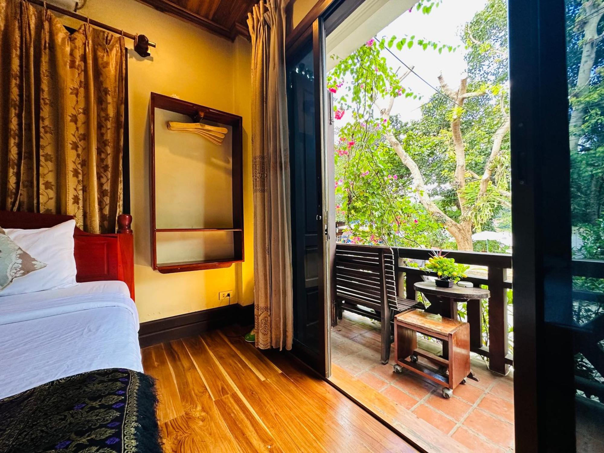 Anisa Mekong Riverside Villa Луанг Прабанг Екстериор снимка