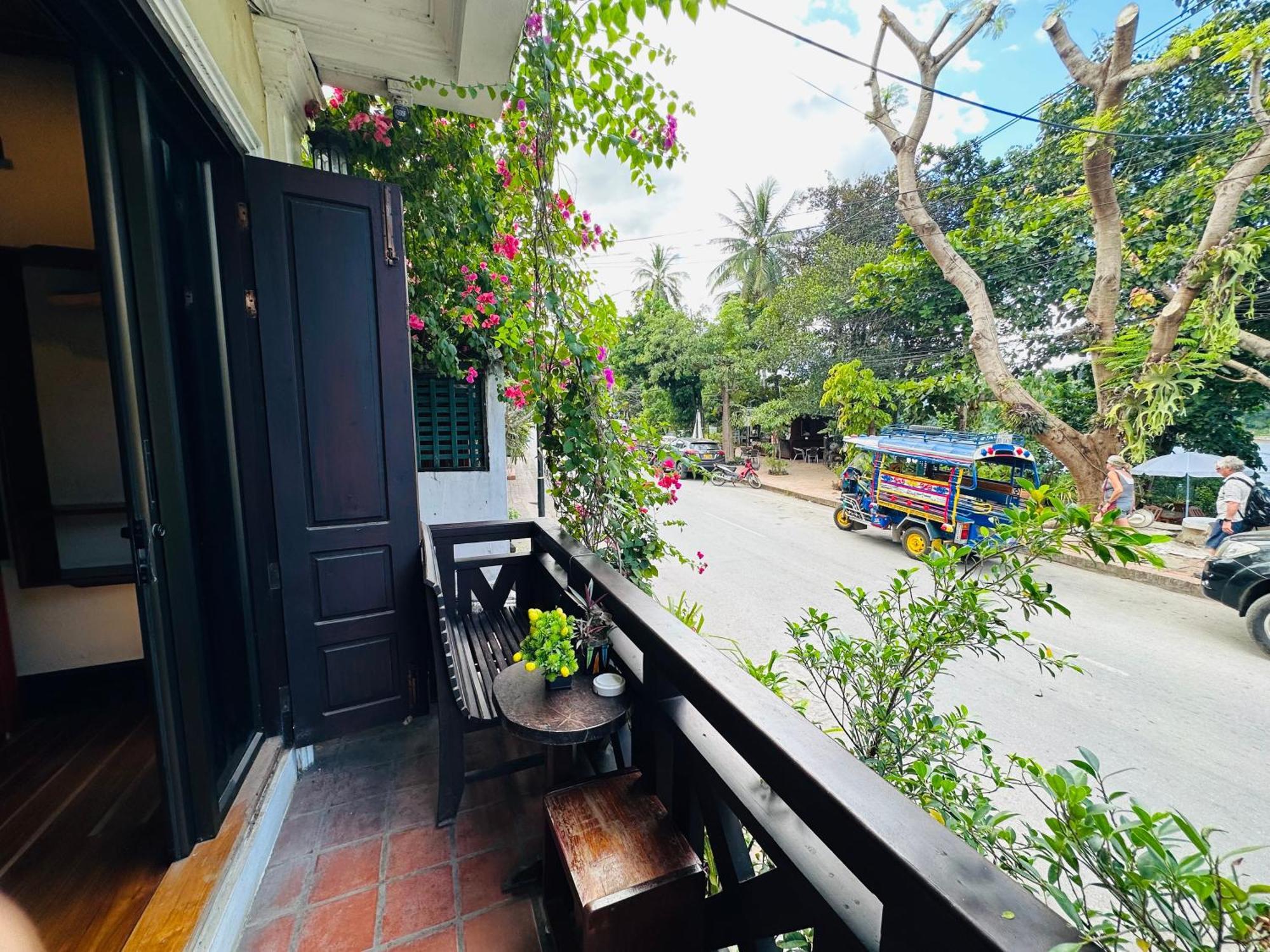 Anisa Mekong Riverside Villa Луанг Прабанг Екстериор снимка
