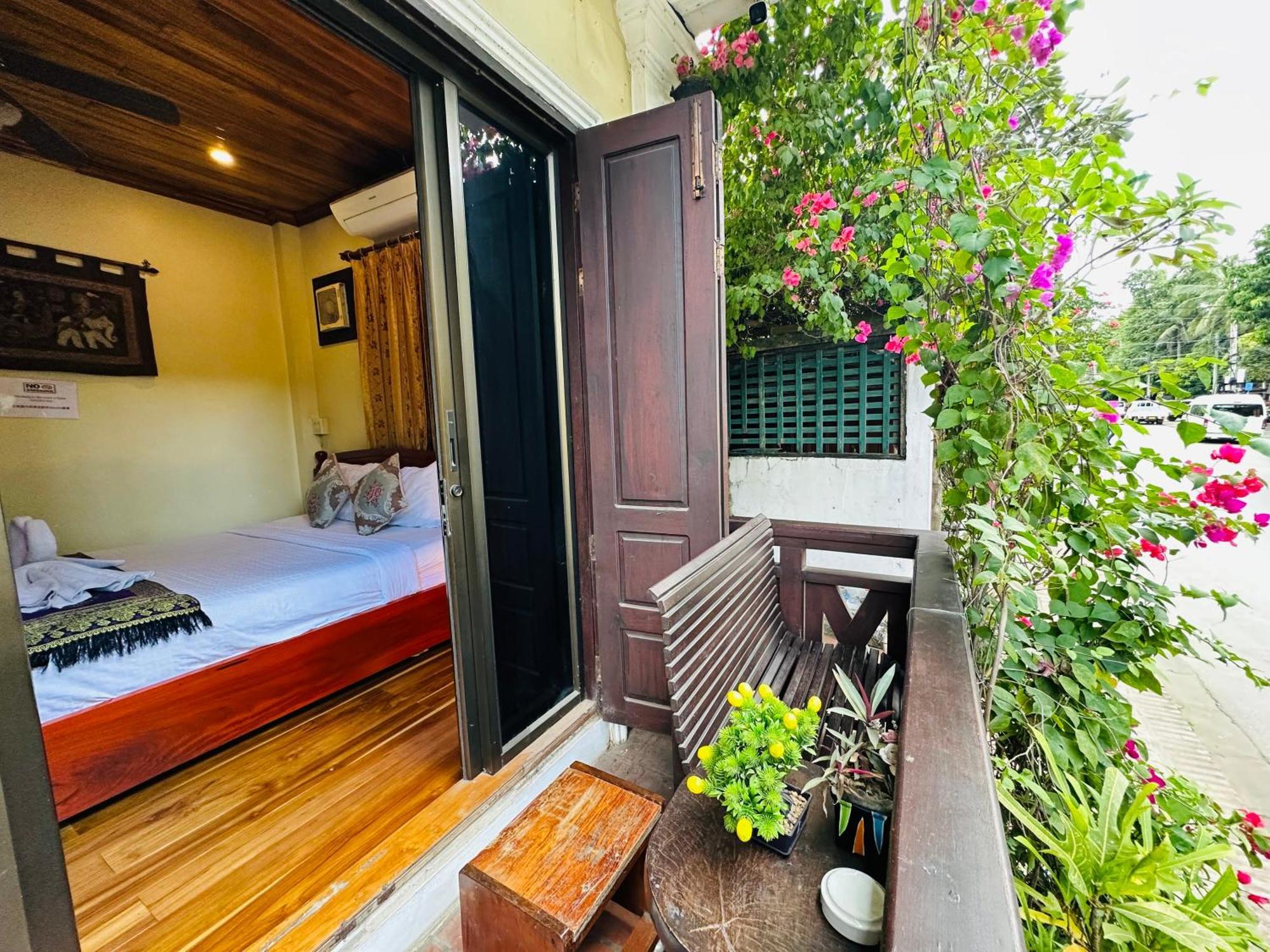 Anisa Mekong Riverside Villa Луанг Прабанг Екстериор снимка