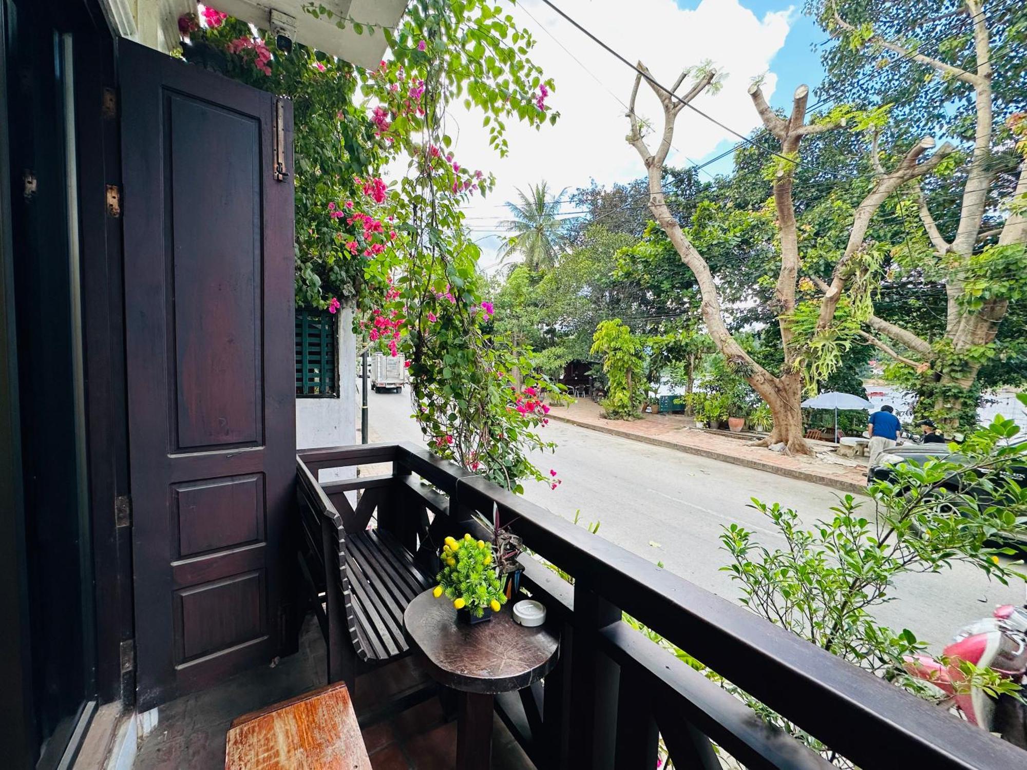Anisa Mekong Riverside Villa Луанг Прабанг Екстериор снимка