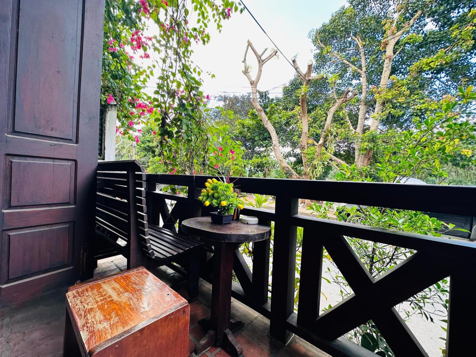 Anisa Mekong Riverside Villa Луанг Прабанг Екстериор снимка